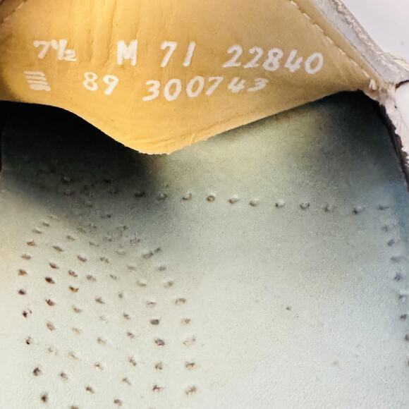 GH Bass & Co Shoes Womens 7.5 White Leather Weejuns Tassel Loafer Flats Pastel - Picture 10 of 11